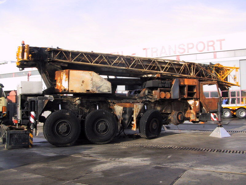Liebherr LTM 1080/1 for parts - Mobile crane: picture 2 Liebherr LTM 1080/1 for parts - Mobile crane: picture 2