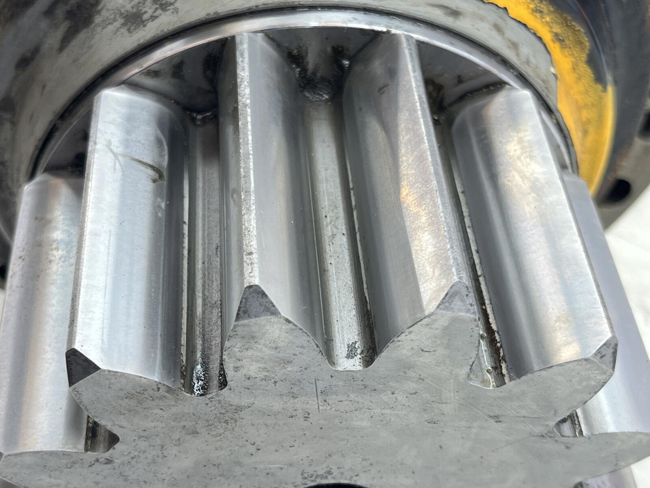 Swing motor for Mobile crane Liebherr LTM 1250-6.1 slewing gear: picture 8