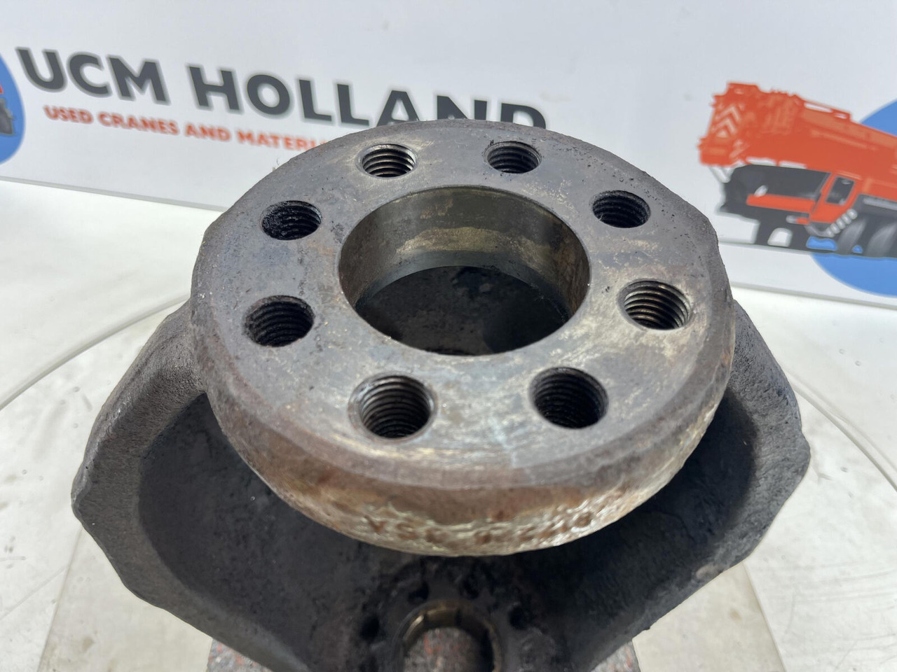Steering knuckle for Mobile crane Terex AC 155 steering knuckle 16 holes axle 3: picture 7 Steering knuckle for Mobile crane Terex AC 155 steering knuckle 16 holes axle 3: picture 7