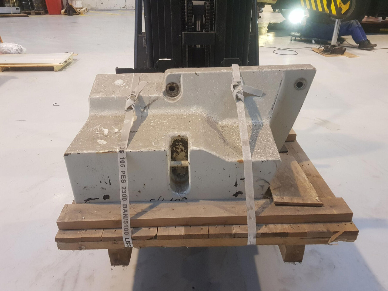 Terex Terex Challenger 4200 counterweight 1,4 ton - Counterweight for Mobile crane: picture 1 Terex Terex Challenger 4200 counterweight 1,4 ton - Counterweight for Mobile crane: picture 1