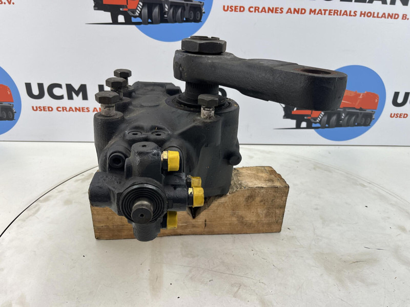ZF ATF 50G-3 steering box ZF - Steering column for Crane: picture 2 ZF ATF 50G-3 steering box ZF - Steering column for Crane: picture 2