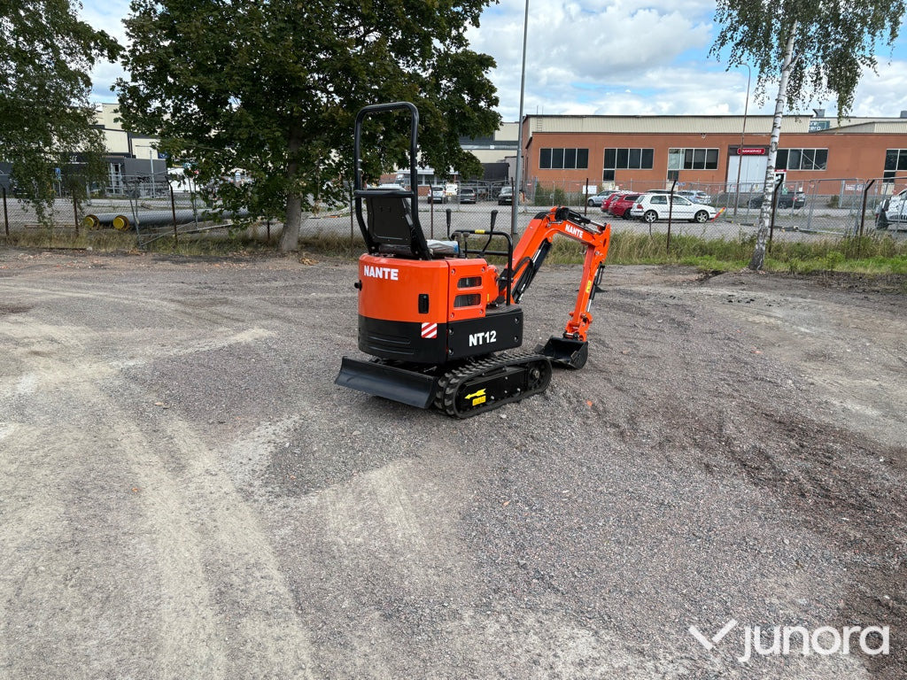 Grävmaskin NT12 - Mini excavator: picture 5 Grävmaskin NT12 - Mini excavator: picture 5