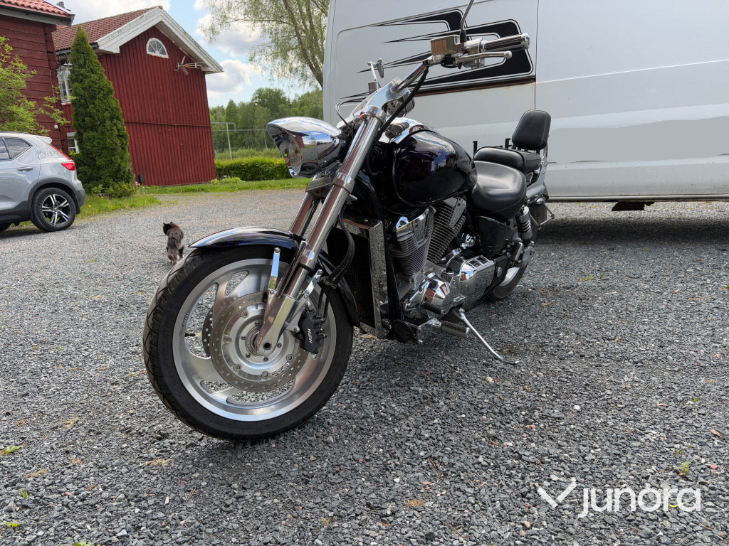 Motorcykel Honda VTX 1800C - Motorcycle: picture 3 Motorcykel Honda VTX 1800C - Motorcycle: picture 3