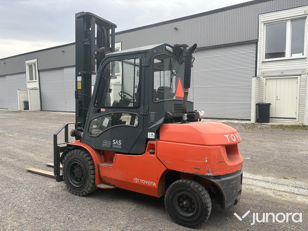 Motviktstruck - Toyota Tonero 42-7FDA50 - Diesel forklift: picture 1 Motviktstruck - Toyota Tonero 42-7FDA50 - Diesel forklift: picture 1
