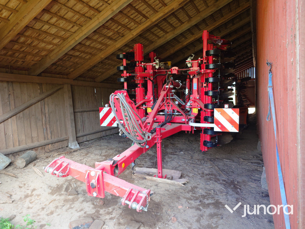 Pöttinger Terradisc - Disc harrow: picture 1 Pöttinger Terradisc - Disc harrow: picture 1