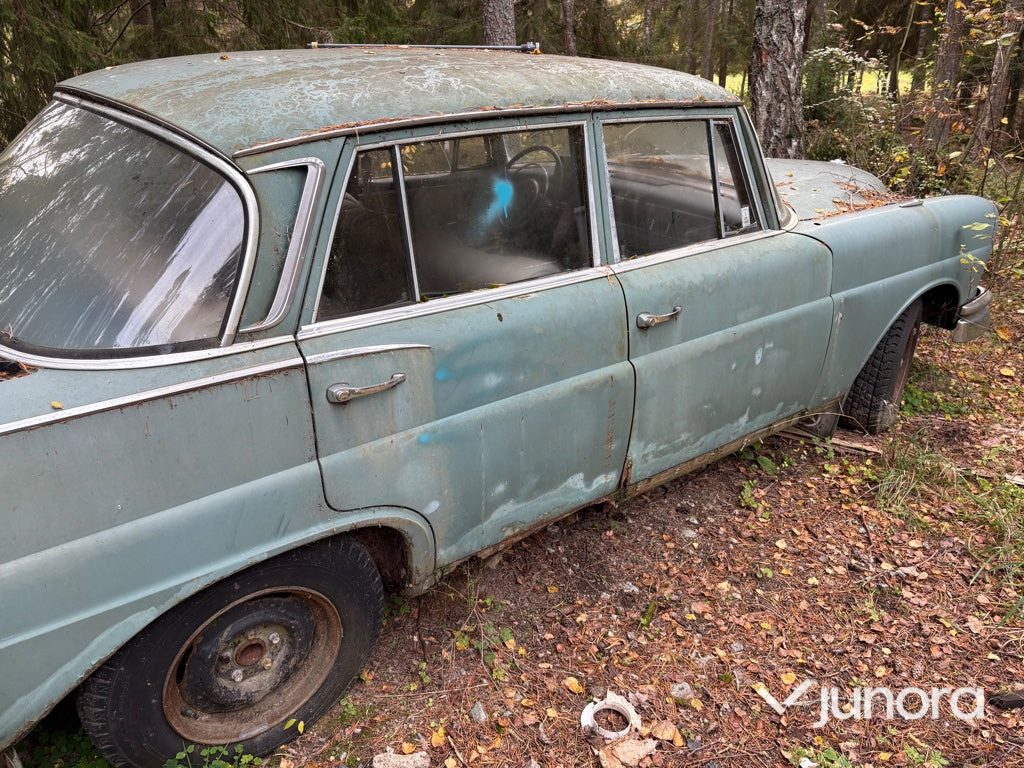 Renoveringsobjekt - Mercedes-Benz 220 S - Car: picture 3 Renoveringsobjekt - Mercedes-Benz 220 S - Car: picture 3