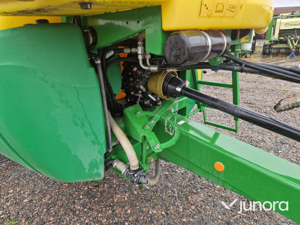 Växtskyddsspruta - John Deere M740i - Trailed sprayer: picture 5 Växtskyddsspruta - John Deere M740i - Trailed sprayer: picture 5