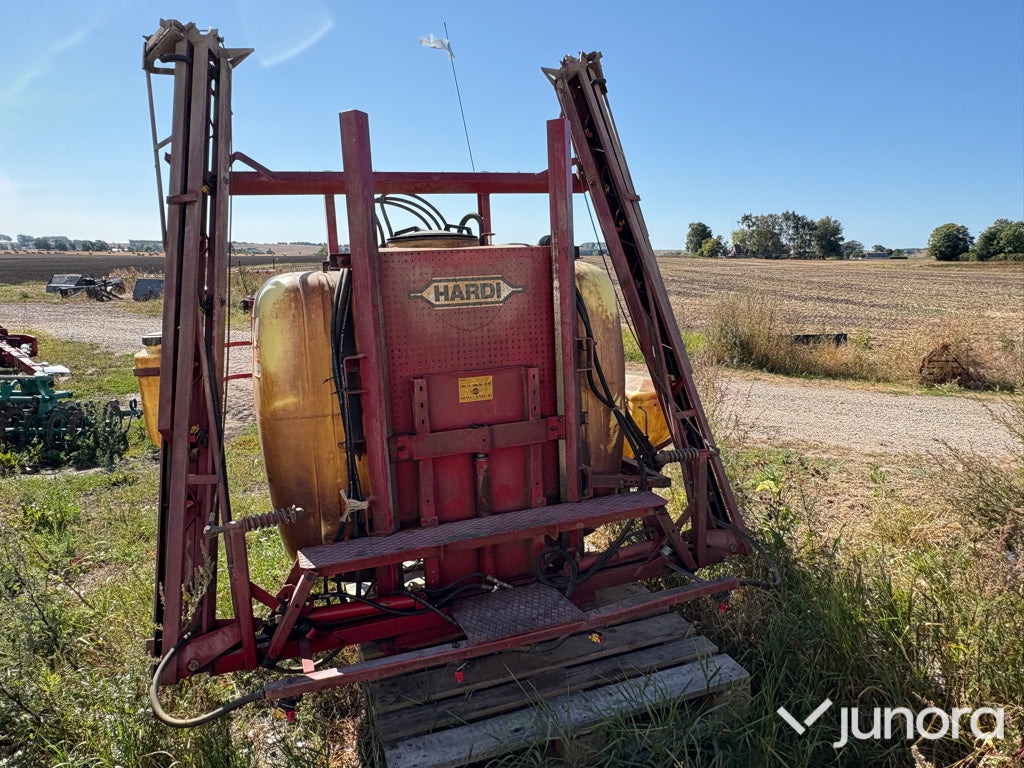 Växtspruta - Hardi, 1000L, 12M - Tractor mounted sprayer: picture 5 Växtspruta - Hardi, 1000L, 12M - Tractor mounted sprayer: picture 5