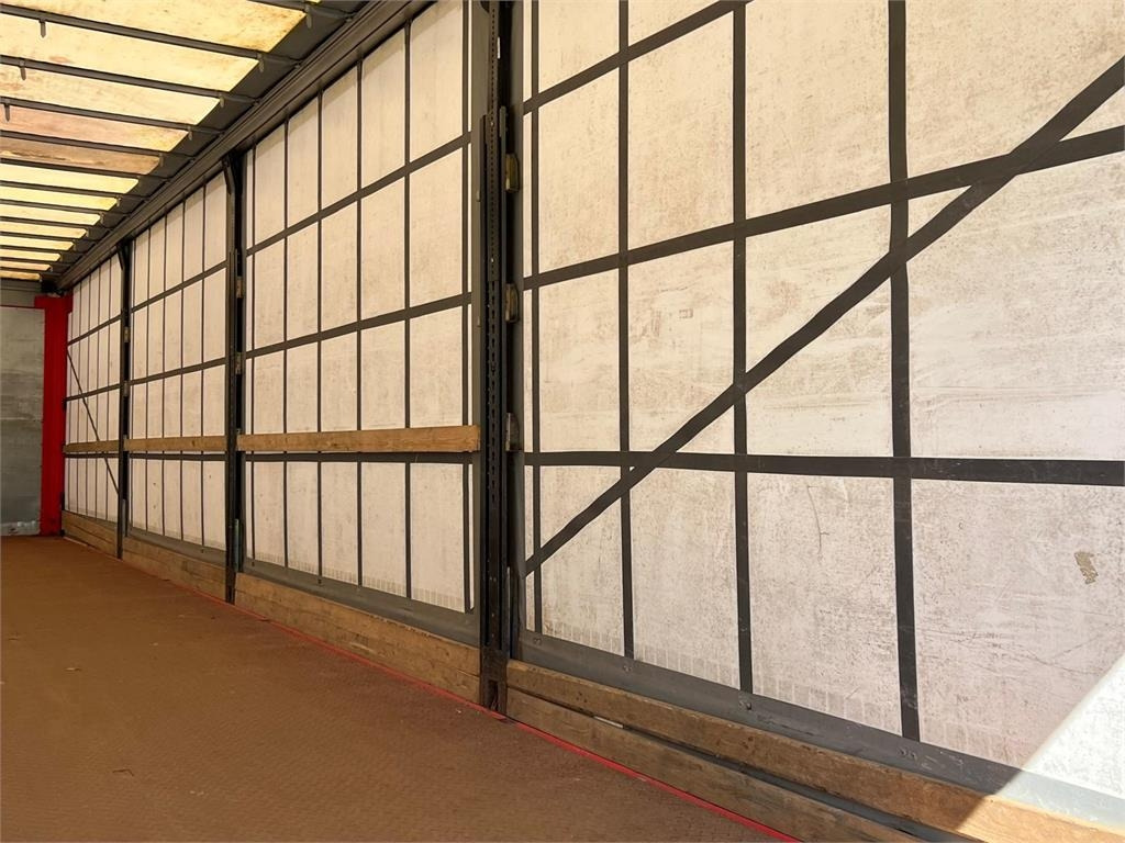 Curtainsider semi-trailer Kel-Berg D100V 13,6 mtr gardin - lodretstående lift: picture 14 Curtainsider semi-trailer Kel-Berg D100V 13,6 mtr gardin - lodretstående lift: picture 14