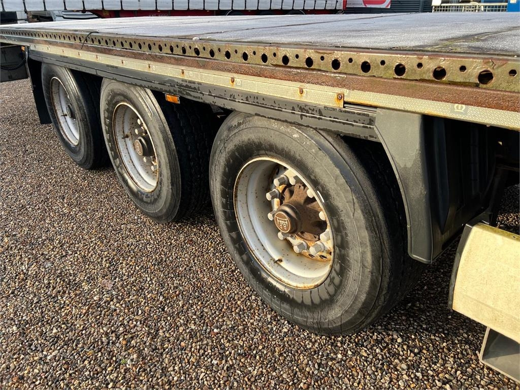 Krone 13,6 mtr - Dropside/ Flatbed semi-trailer: picture 3 Krone 13,6 mtr - Dropside/ Flatbed semi-trailer: picture 3