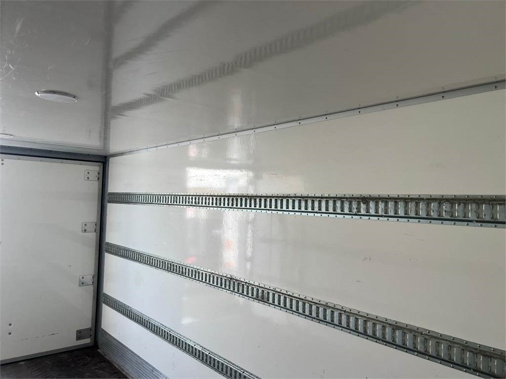 MAN TGL 8-220 4x2 BL incl. 2 stk veksellad - Box truck: picture 3 MAN TGL 8-220 4x2 BL incl. 2 stk veksellad - Box truck: picture 3