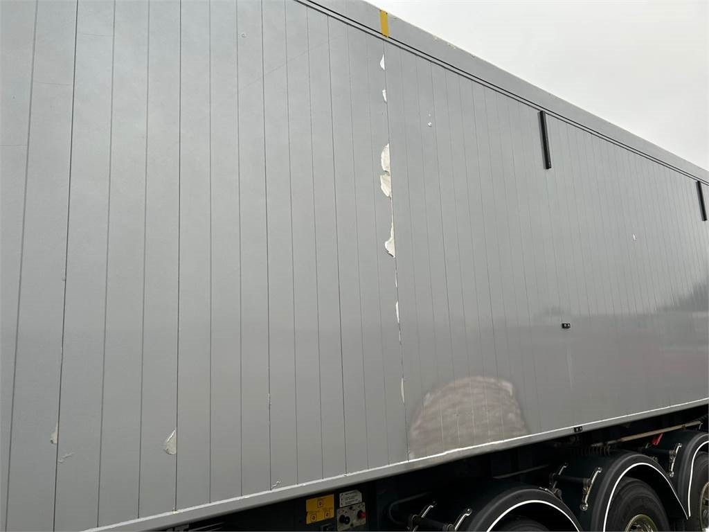 Tipper semi-trailer MTDK TK400 - 60m3 alu kasse: picture 15