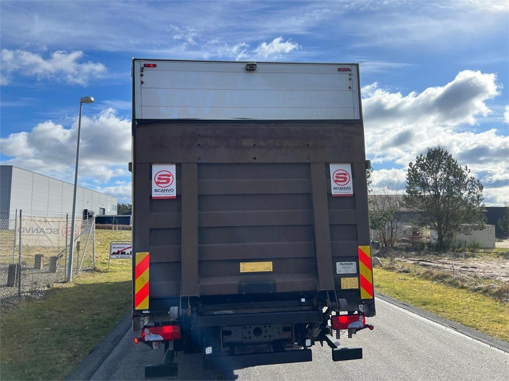 Scania P280 LB 6x2*4 MLB - 24 pallets - Curtain side truck: picture 3 Scania P280 LB 6x2*4 MLB - 24 pallets - Curtain side truck: picture 3