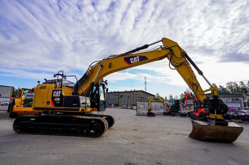 CAT 320ELRR PYÖRITTÄJÄLLÄ - Crawler excavator: picture 5 CAT 320ELRR PYÖRITTÄJÄLLÄ - Crawler excavator: picture 5