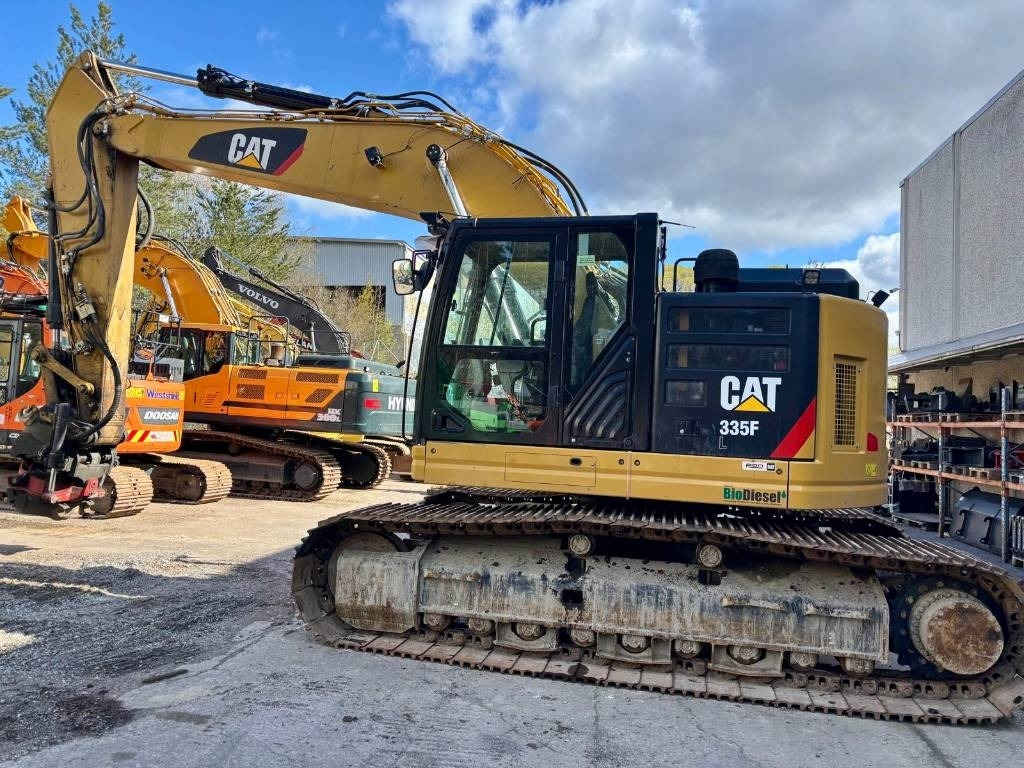 CAT 335FLCR ROTOTILT R8, 2-KAUHAA - Crawler excavator: picture 1 CAT 335FLCR ROTOTILT R8, 2-KAUHAA - Crawler excavator: picture 1