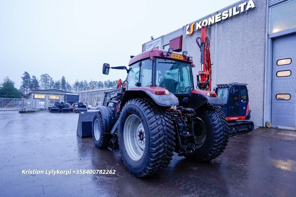 Case IH Maxxum MX110  - Farm tractor: picture 4 Case IH Maxxum MX110  - Farm tractor: picture 4