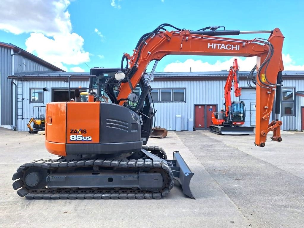 Hitachi MYYTY! SOLD! ZX85US-6 KUIN UUSI - Mini excavator: picture 5 Hitachi MYYTY! SOLD! ZX85US-6 KUIN UUSI - Mini excavator: picture 5