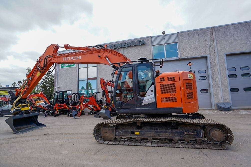 Hitachi ZX225USLC-5B MARTTIINILLA  - Crawler excavator: picture 1 Hitachi ZX225USLC-5B MARTTIINILLA  - Crawler excavator: picture 1
