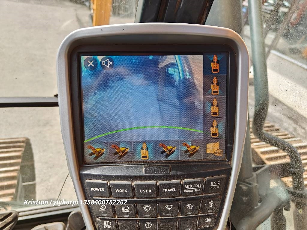 Crawler excavator Hyundai HX380L VÄHÄN AJETTU: picture 26