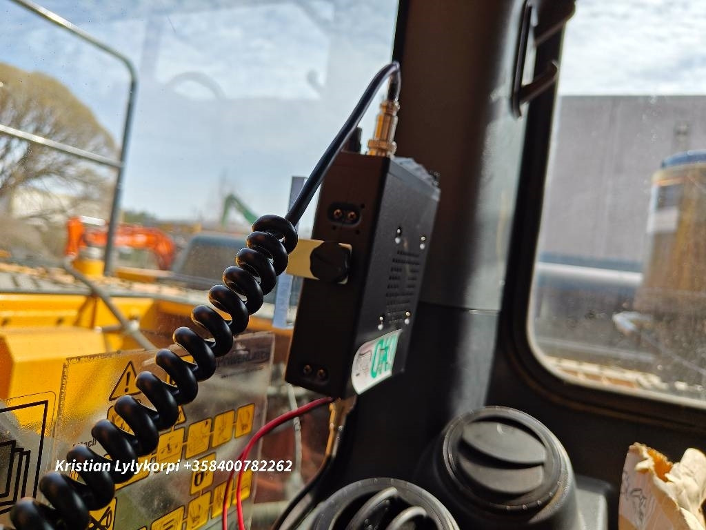 Crawler excavator Hyundai HX380L VÄHÄN AJETTU: picture 30