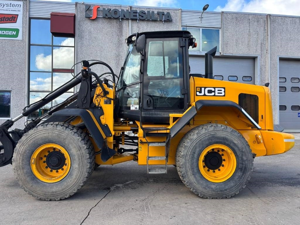 JCB 437 HT - Wheel loader: picture 1 JCB 437 HT - Wheel loader: picture 1