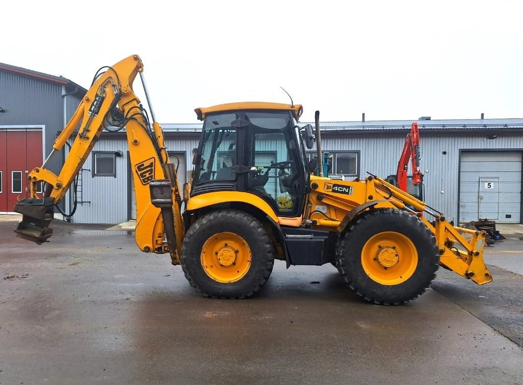 JCB 4CN YHDISTELMÄKONE KALLISTAJALLA - Backhoe loader: picture 4 JCB 4CN YHDISTELMÄKONE KALLISTAJALLA - Backhoe loader: picture 4