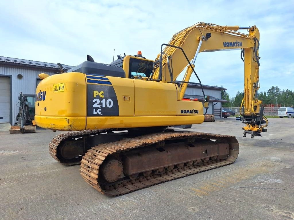 Komatsu MYYTY! SOLD! PC210LC-8 PYÖRITTÄJÄLLÄ - Crawler excavator: picture 4 Komatsu MYYTY! SOLD! PC210LC-8 PYÖRITTÄJÄLLÄ - Crawler excavator: picture 4