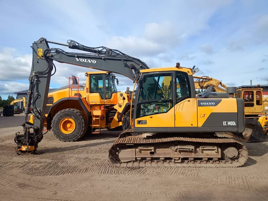 Volvo EC140DL PYÖRITTÄJÄLLÄ - Crawler excavator: picture 1 Volvo EC140DL PYÖRITTÄJÄLLÄ - Crawler excavator: picture 1