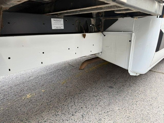 Renault Master 2.3dCi Doka 7pl. Pritsche 3.20m. Klima. - Open body delivery van, Combi van: picture 4 Renault Master 2.3dCi Doka 7pl. Pritsche 3.20m. Klima. - Open body delivery van, Combi van: picture 4