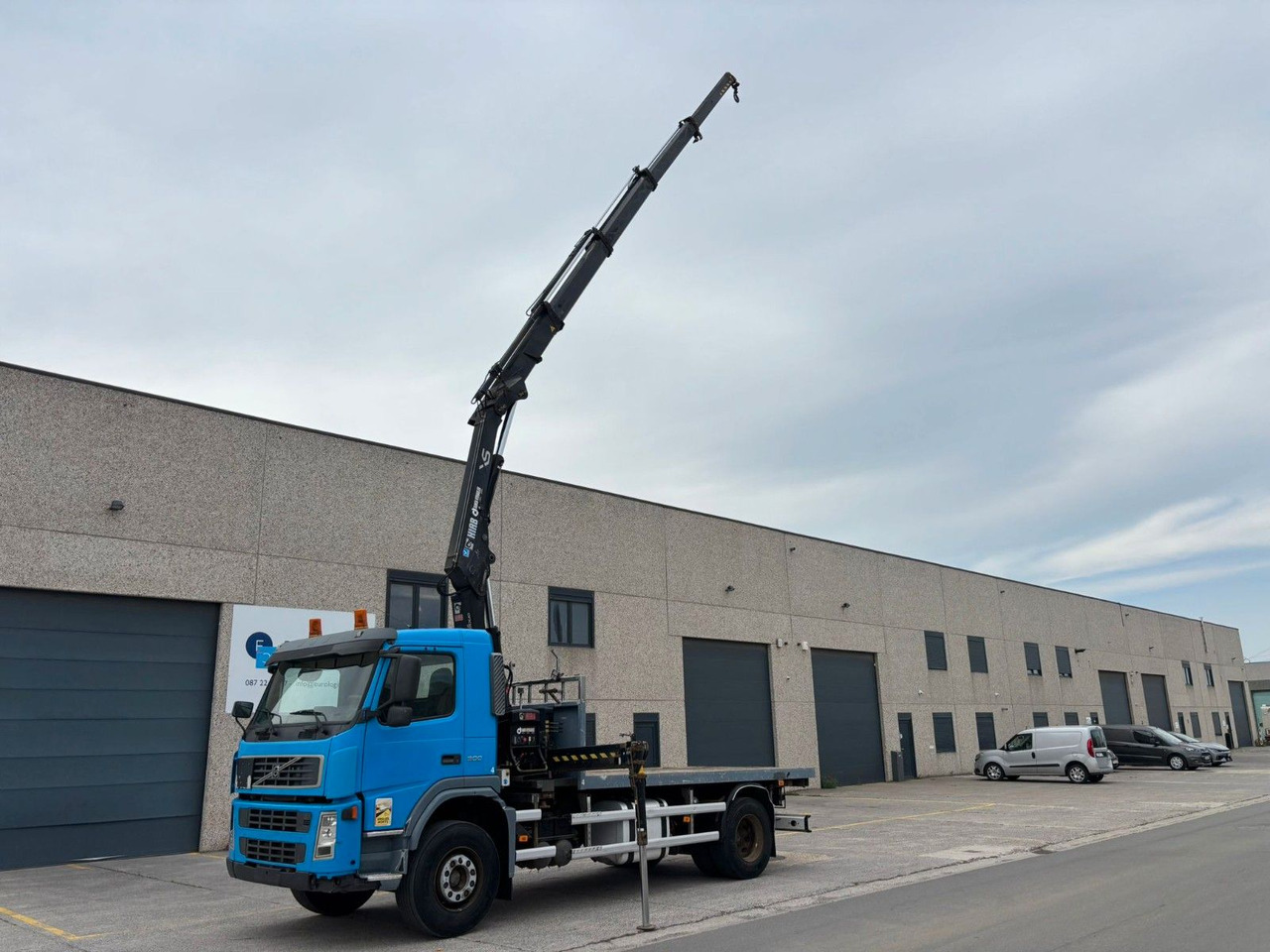 Volvo FM300. Hiab 166. Klima. - Crane truck: picture 3 Volvo FM300. Hiab 166. Klima. - Crane truck: picture 3