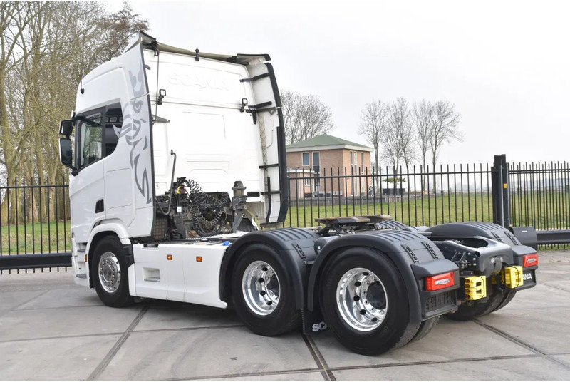 Scania R 460 NGS 6x4NB - SUPER - FULL AIR - RETARDER - 148 TKM - PARK. AIRCO - HYDRAULIC SYSTEM - LED - LEATHER SEATS - EXCELLENT CONDI - Tractor truck: picture 3 Scania R 460 NGS 6x4NB - SUPER - FULL AIR - RETARDER - 148 TKM - PARK. AIRCO - HYDRAULIC SYSTEM - LED - LEATHER SEATS - EXCELLENT CONDI - Tractor truck: picture 3