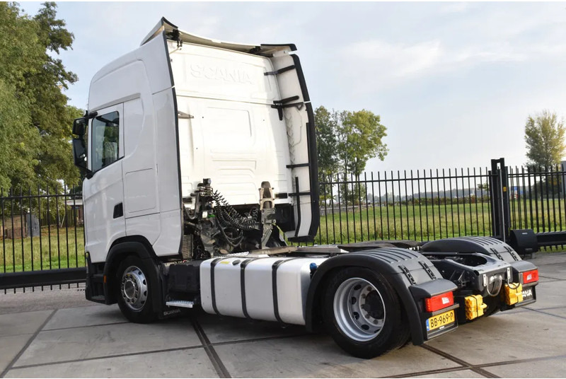 Scania S410 NGS 4x2EB MEGA 95 cm or 103 cm driving height - RETARDER - 793 TKM - FULL AIR - PARK. AIRCO - LEATHER SEATS - 2 x FUEL TANK - Tractor truck: picture 3 Scania S410 NGS 4x2EB MEGA 95 cm or 103 cm driving height - RETARDER - 793 TKM - FULL AIR - PARK. AIRCO - LEATHER SEATS - 2 x FUEL TANK - Tractor truck: picture 3