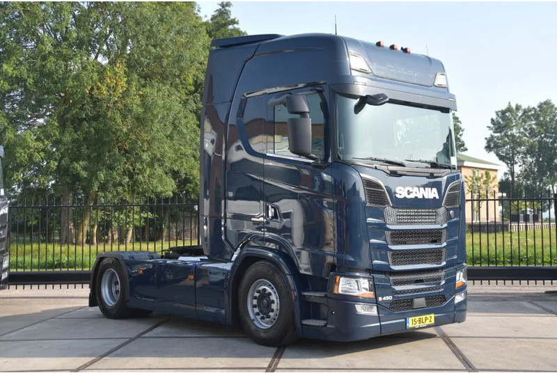 Scania S450 4x2NB - FULL AIR - RETARDER - ACC - AIRCO - 2 x FUEL TANKS - TOP CONDITION - - Tractor truck: picture 1 Scania S450 4x2NB - FULL AIR - RETARDER - ACC - AIRCO - 2 x FUEL TANKS - TOP CONDITION - - Tractor truck: picture 1