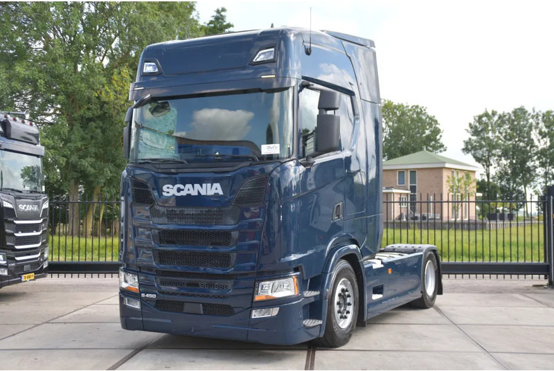 Scania S450 NGS 4x2NB - FULL AIR - RETARDER - ACC - PARK. AIRCO - 2 x FUEL TANKS - TOP CONDITION - - Tractor truck: picture 2 Scania S450 NGS 4x2NB - FULL AIR - RETARDER - ACC - PARK. AIRCO - 2 x FUEL TANKS - TOP CONDITION - - Tractor truck: picture 2