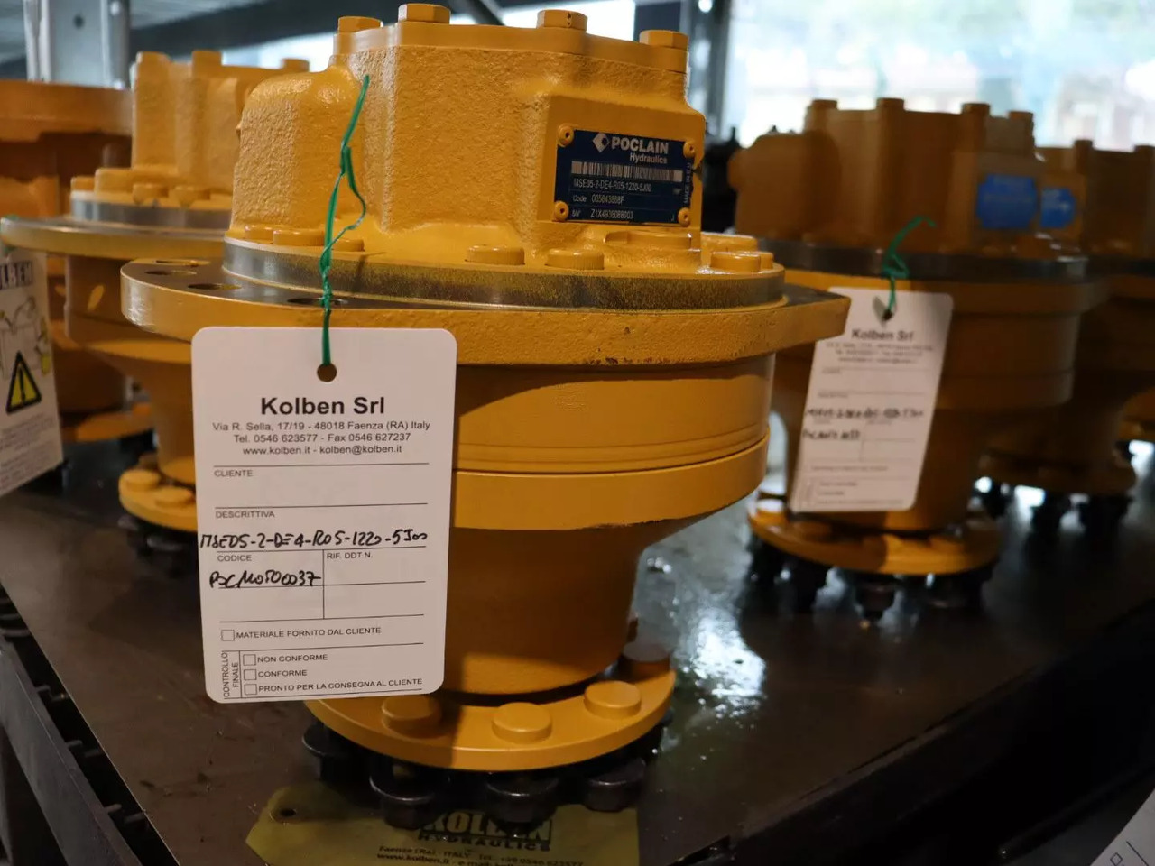 POCLAIN MSE05-2-DE4-R05-1220-5J00 - Hydraulic motor for Construction machinery: picture 1 POCLAIN MSE05-2-DE4-R05-1220-5J00 - Hydraulic motor for Construction machinery: picture 1