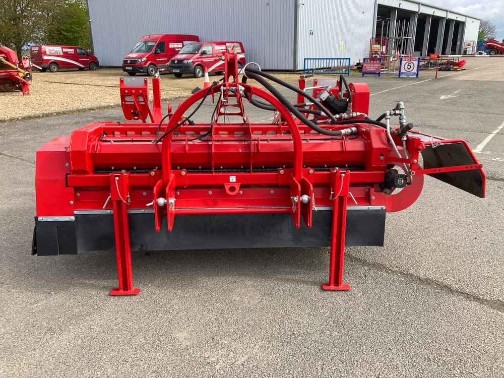 Harvester Grimme Grimme HT 210 Front Mounted Self-Propelled Topper: picture 15