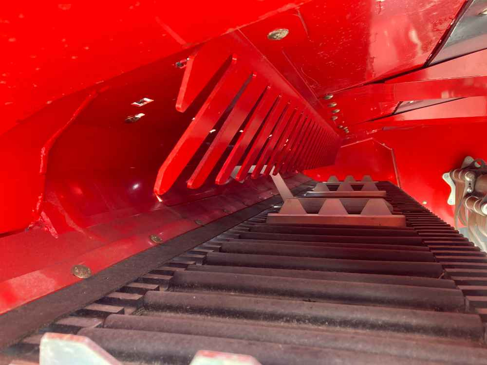 Harvester Grimme Grimme HT 210 Front Mounted Self-Propelled Topper: picture 9