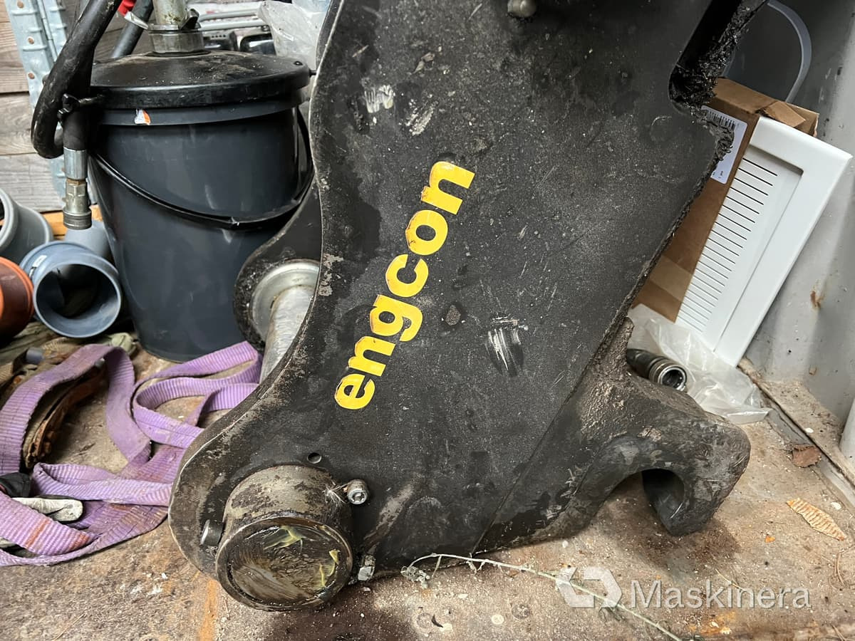 Redskapsfäste B20 Engcon RFS1 - Attachment for Construction machinery: picture 5 Redskapsfäste B20 Engcon RFS1 - Attachment for Construction machinery: picture 5