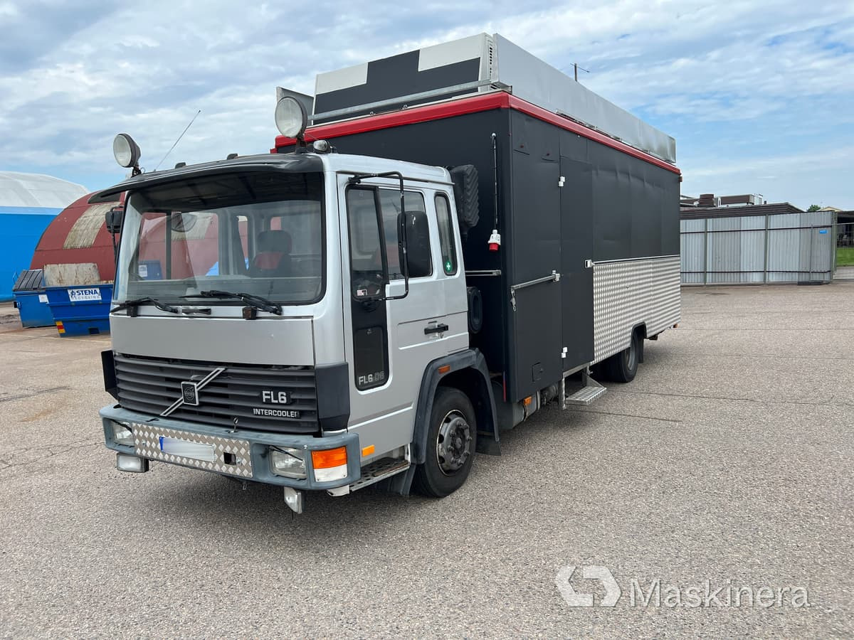 Foodtruck Volvo FL611 4X2 - Vending truck: picture 1 Foodtruck Volvo FL611 4X2 - Vending truck: picture 1