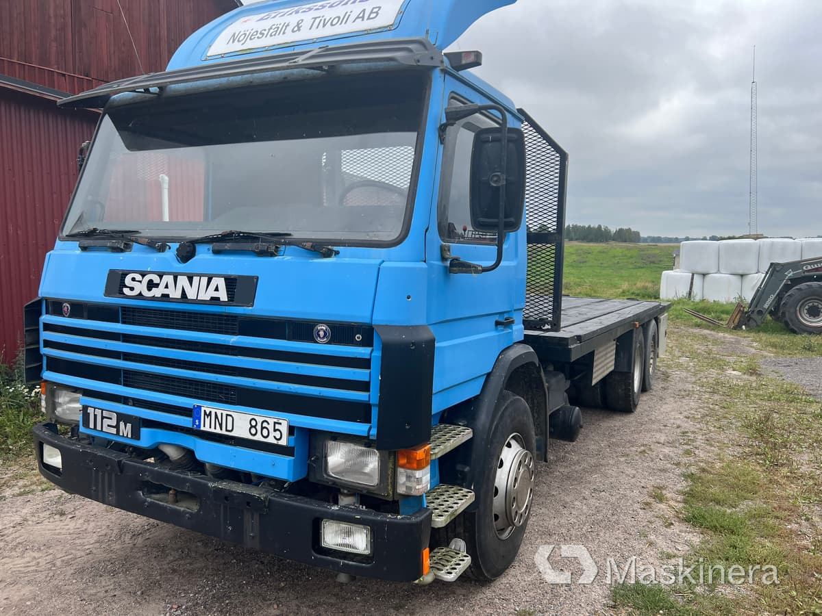 Lastbil Scania P112 M 6x2 - Dropside/ Flatbed truck: picture 1 Lastbil Scania P112 M 6x2 - Dropside/ Flatbed truck: picture 1