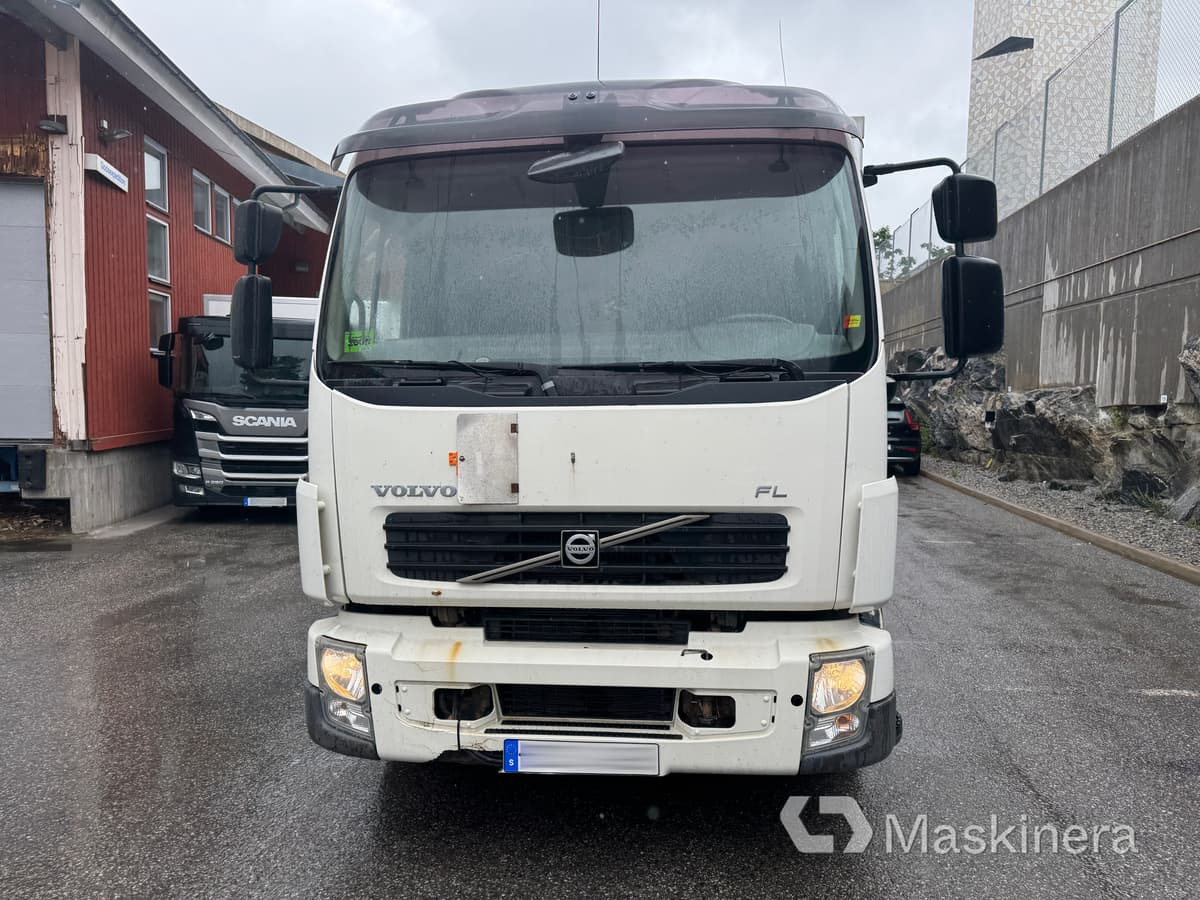 Lastbil Volvo FL-240 4X2 - Box truck: picture 2 Lastbil Volvo FL-240 4X2 - Box truck: picture 2