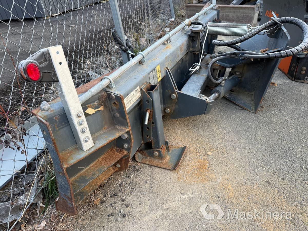 Sami A410365 Schaktblad / Snöplog 2500mm med Avantfäste - Other: picture 2 Sami A410365 Schaktblad / Snöplog 2500mm med Avantfäste - Other: picture 2