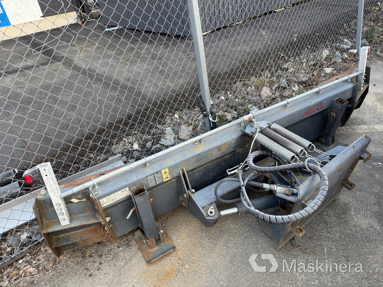 Sami A410365 Schaktblad / Snöplog 2500mm med Avantfäste - Other: picture 1 Sami A410365 Schaktblad / Snöplog 2500mm med Avantfäste - Other: picture 1