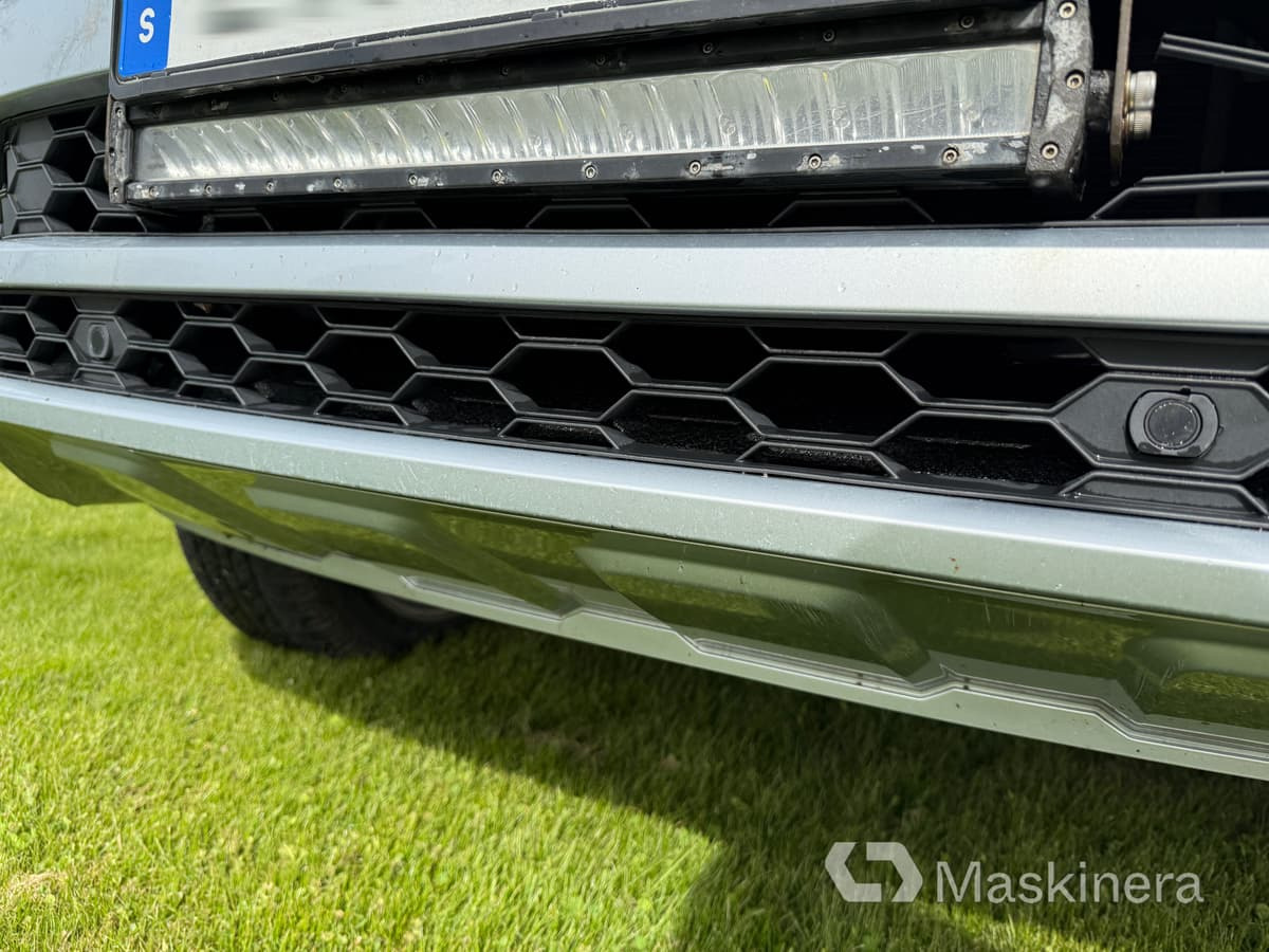 Small van Pickup Volkswagen Amarok highline med kåpa: picture 34
