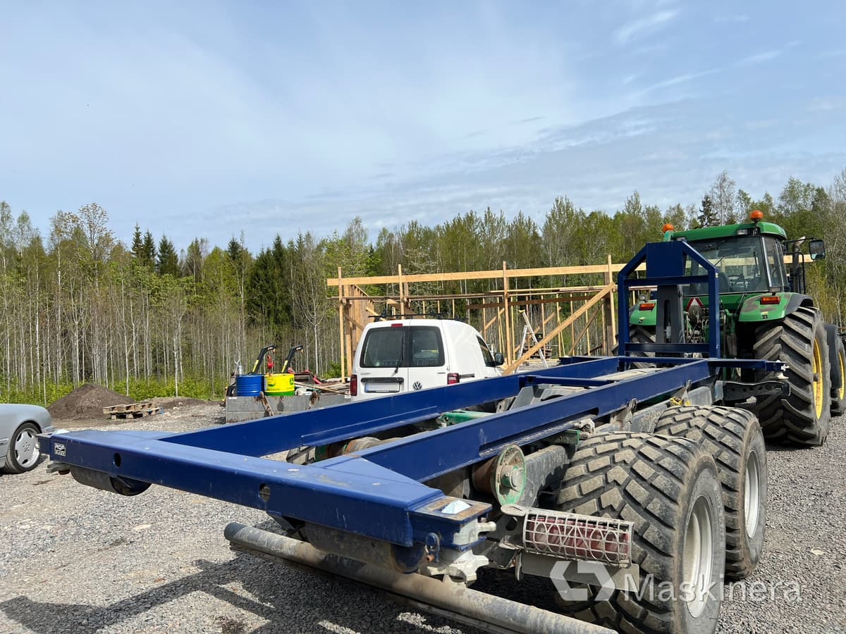 Rosenqvist Försäljning Lastväxlarram för container 20 fot - Hook lift/ Skip loader system: picture 3 Rosenqvist Försäljning Lastväxlarram för container 20 fot - Hook lift/ Skip loader system: picture 3