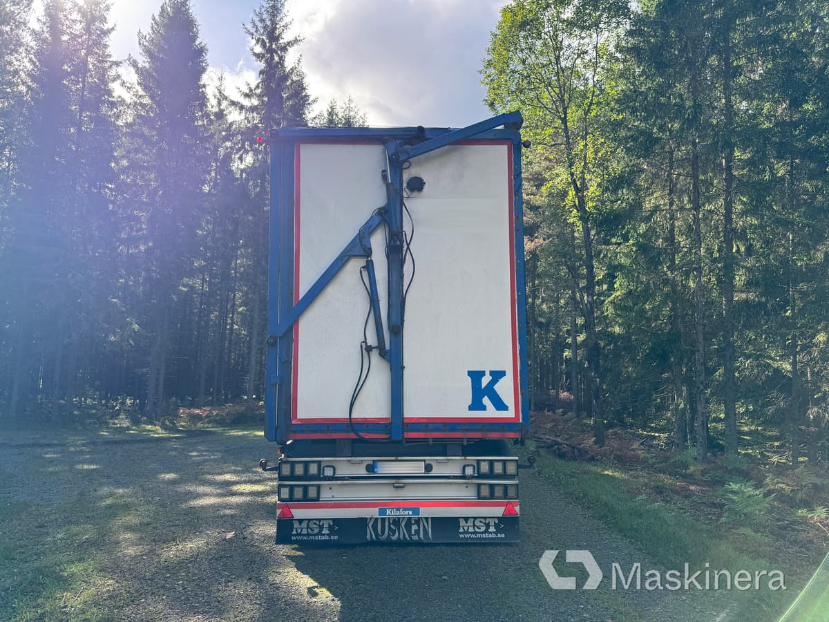 Flisbil Volvo FH16 8X4 med kran & sidtipp - Tractor truck, Tipper trailer: picture 5 Flisbil Volvo FH16 8X4 med kran & sidtipp - Tractor truck, Tipper trailer: picture 5