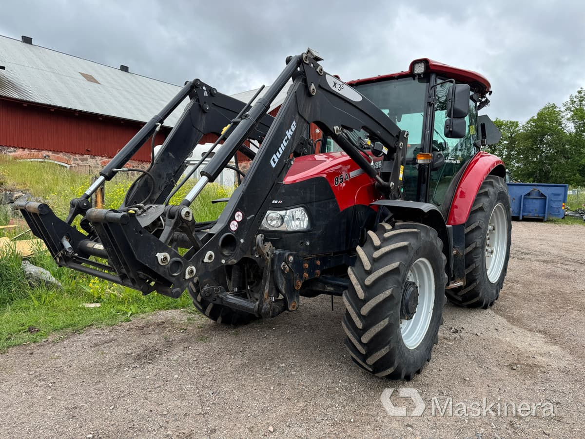 Traktor Case Farmall 85A med lastare - Farm tractor: picture 2 Traktor Case Farmall 85A med lastare - Farm tractor: picture 2
