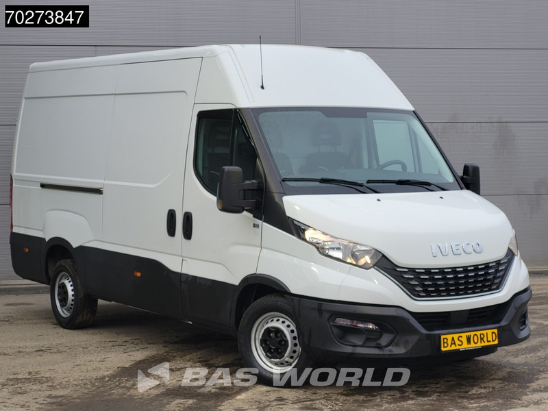 Iveco Daily 35S16 Automaat L2H2 3,5t Trekgewicht Airco Cruise Parkeersensoren L2 12m3 Airco Cruise control - Commercial truck: picture 3 Iveco Daily 35S16 Automaat L2H2 3,5t Trekgewicht Airco Cruise Parkeersensoren L2 12m3 Airco Cruise control - Commercial truck: picture 3