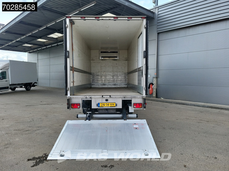 Iveco Daily 40C15 BE Combi Koelwagen Veldhuizen 2100kg Laadvermogen Laadklep Zijdeur Cruise Camera Euro5 Koel Koeler Kühl Kühler Kühlwagen K - Commercial truck: picture 3 Iveco Daily 40C15 BE Combi Koelwagen Veldhuizen 2100kg Laadvermogen Laadklep Zijdeur Cruise Camera Euro5 Koel Koeler Kühl Kühler Kühlwagen K - Commercial truck: picture 3