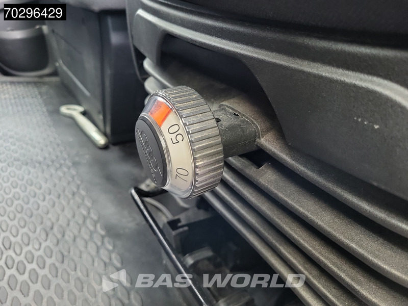 Closed box van Iveco Daily 35C16 3.0L Laadklep Zijdeur Dubbellucht 160PK Bakwagen Airco Cruise Euro6 Meubelbak Koffer Airco Cruise control: picture 18 Closed box van Iveco Daily 35C16 3.0L Laadklep Zijdeur Dubbellucht 160PK Bakwagen Airco Cruise Euro6 Meubelbak Koffer Airco Cruise control: picture 18